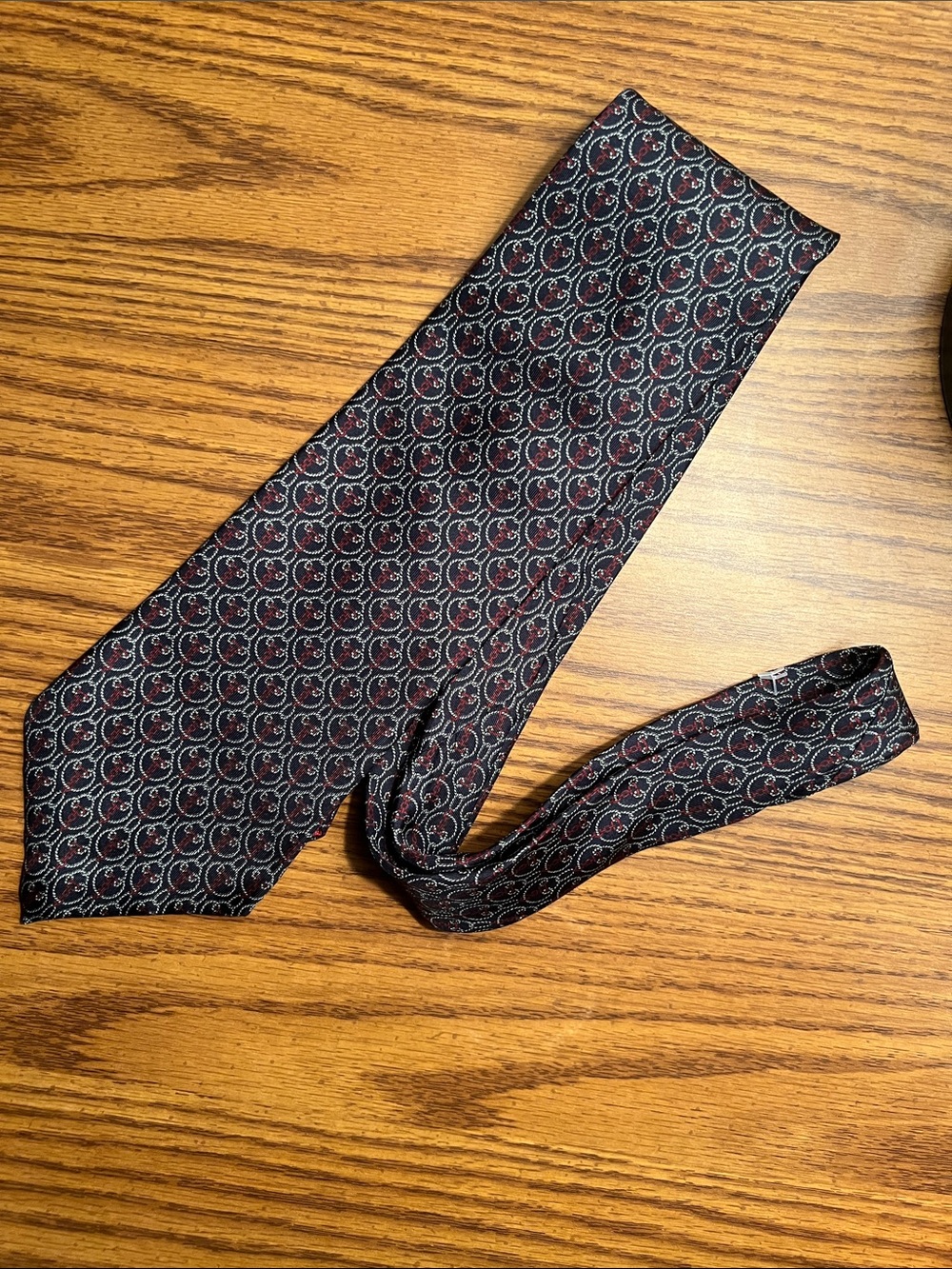Hardy Amies 4” Vintage 100% Silk Woven Necktie